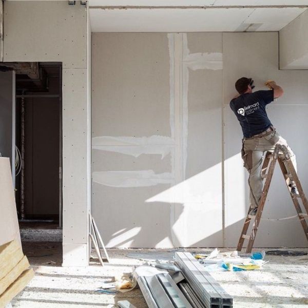 Rénovation complète de maison par des professionnels à Neuilly-sur-Seine
