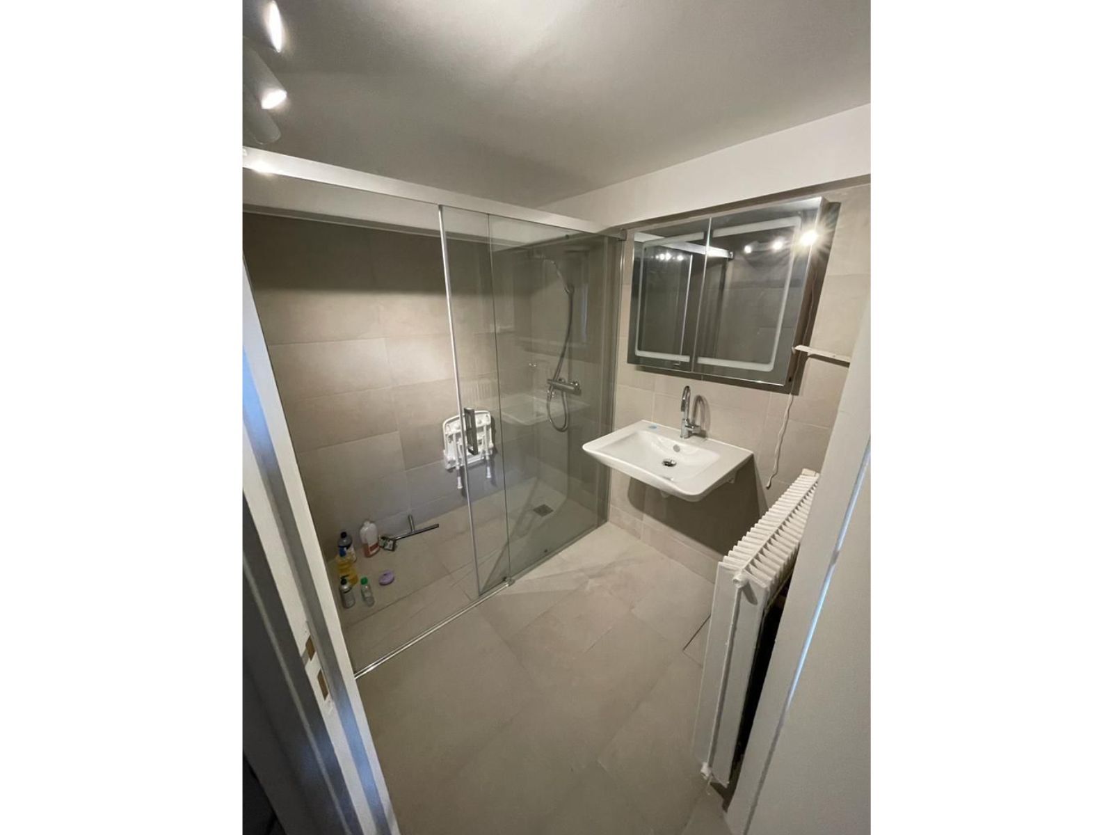 Rénovation de salle de bain PMR