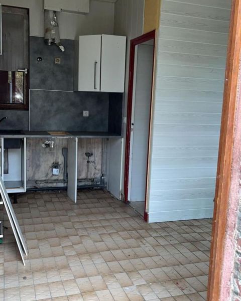 Ancien appartement rénové par des professionnels du bâtiment à Drancy