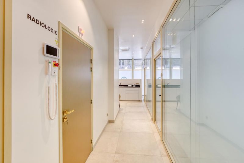 Centre dentaire rénové par des professionnels à Paris 4
