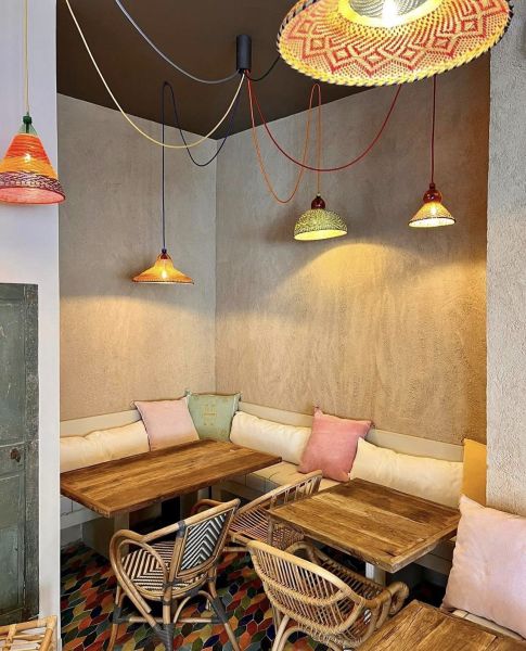 Rénovation d'un local commercial en béton ciré à Paris 1 avec carrelage Zellige: Le Restaurant Yoummah