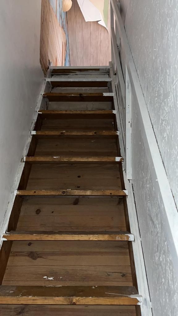 Rénovation d'une petite maison à Montreuil avec aménagement de combles