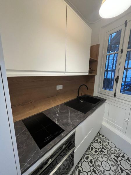 Rénovation de Cuisine à Paris 12 par Belmard Batiment : Maximiser l'Espace et la Fonctionnalité