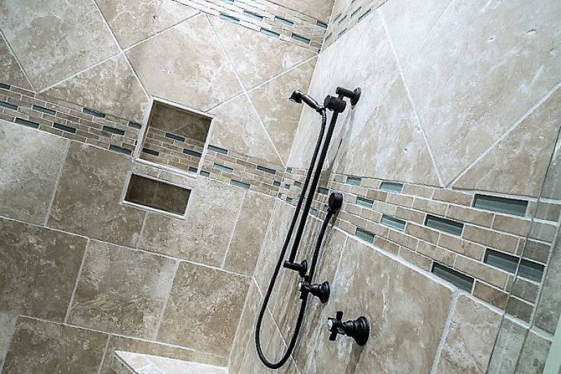 douche plombier Paris